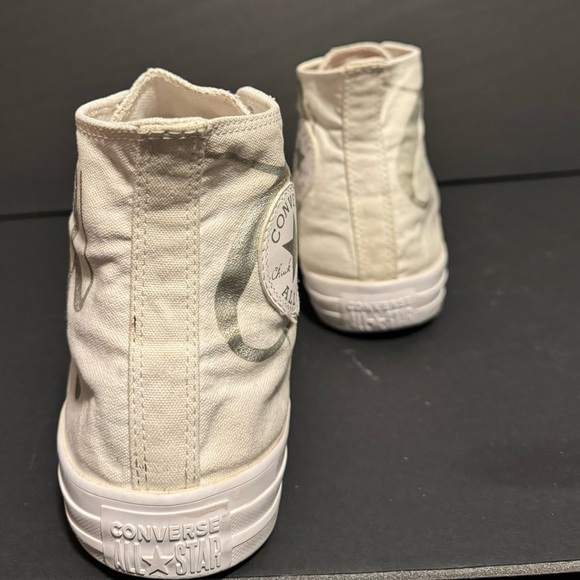 Converse - Picture 11 of 15